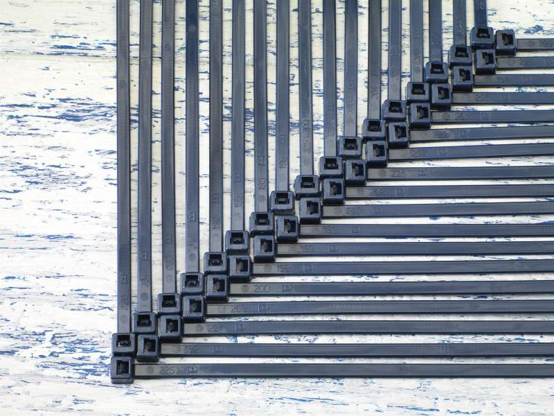 Ultra wykrywalne opaski 140x3,5 mm (100szt) - detektowalne I098