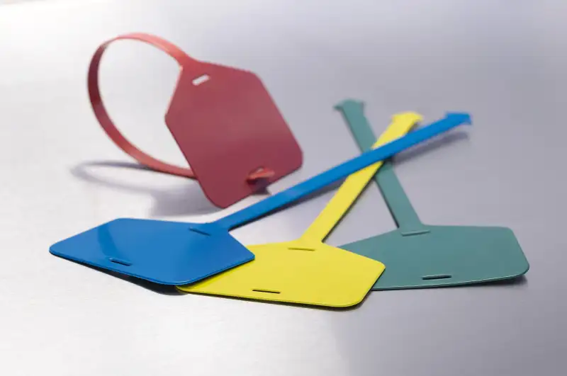Etykiety wykrywalne plastikowe P0570